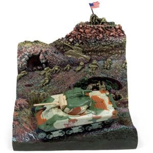 Tanque e Cenário Johnny Lightning The Greatest Generation - Iwo Jima Battle Diorama With Wwii M4a3 Sherman Tank - Escala 1/64 (jlds002)