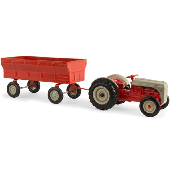 Tractor Ertl FORD-8N Tractor With Flarebox Wagon 13906-ESCALA 1/16
